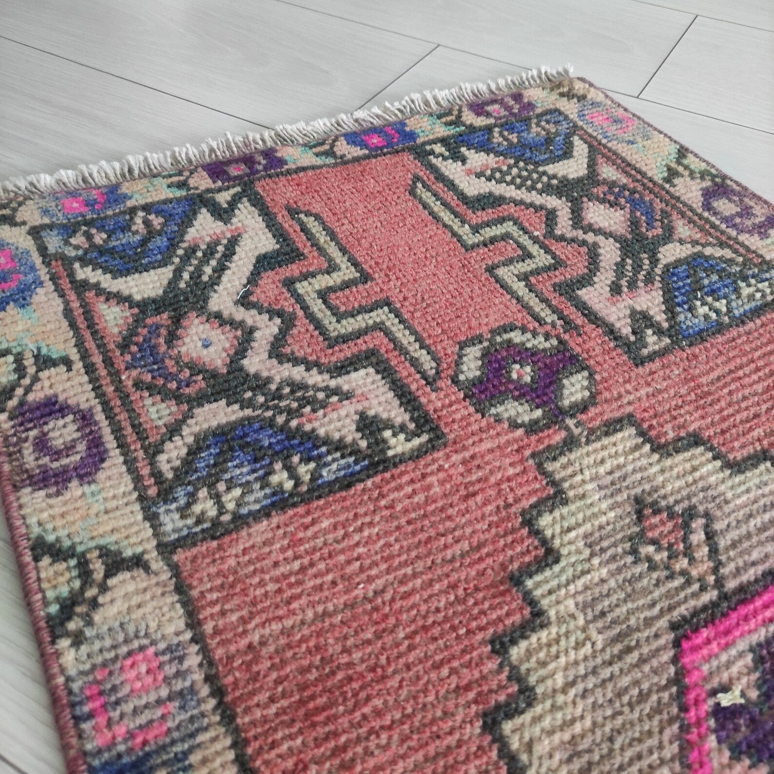 Vintage Turkish Mini Rug 1.5 x 3 ft