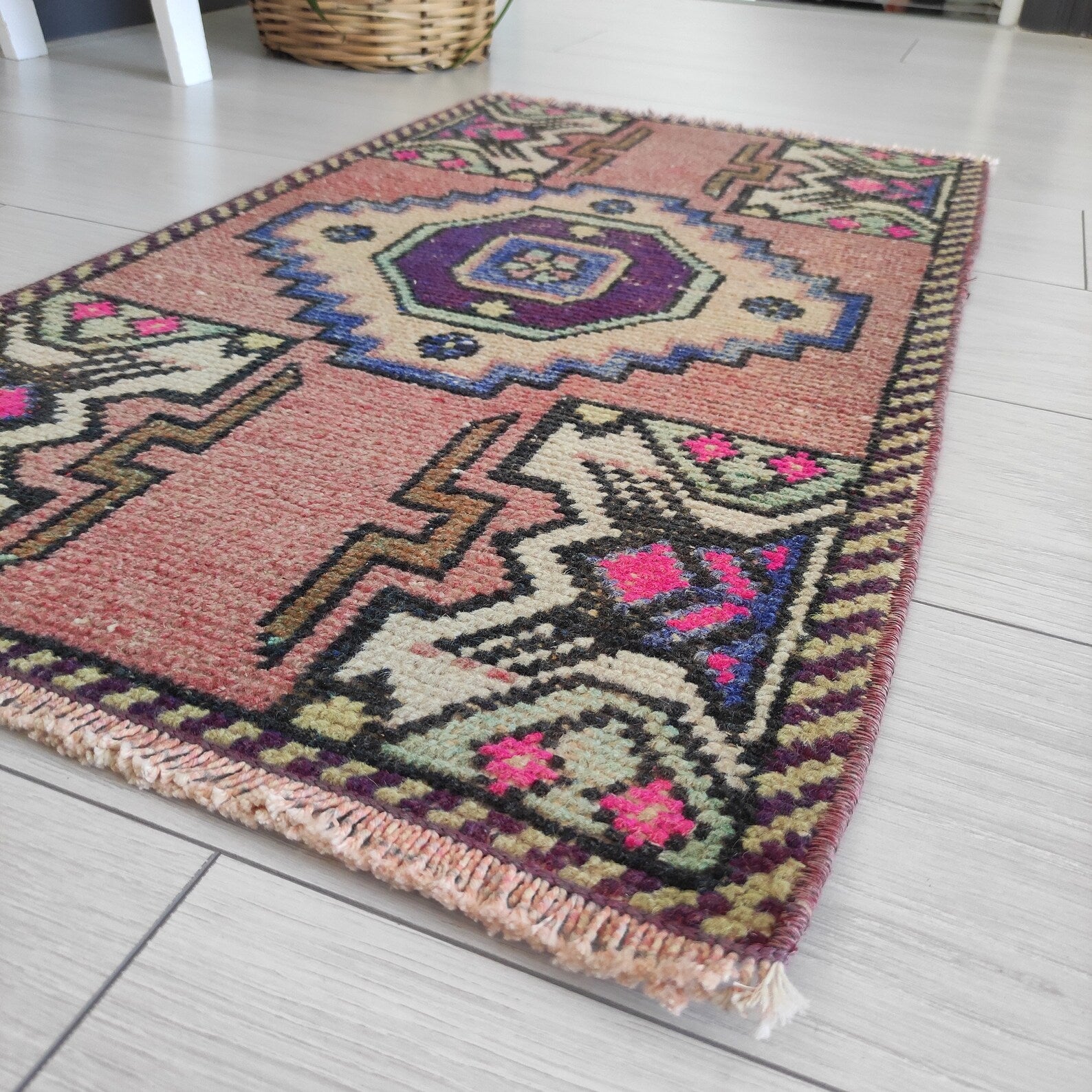 Vintage Turkish Mini Rug 1.5 x 2.7 ft