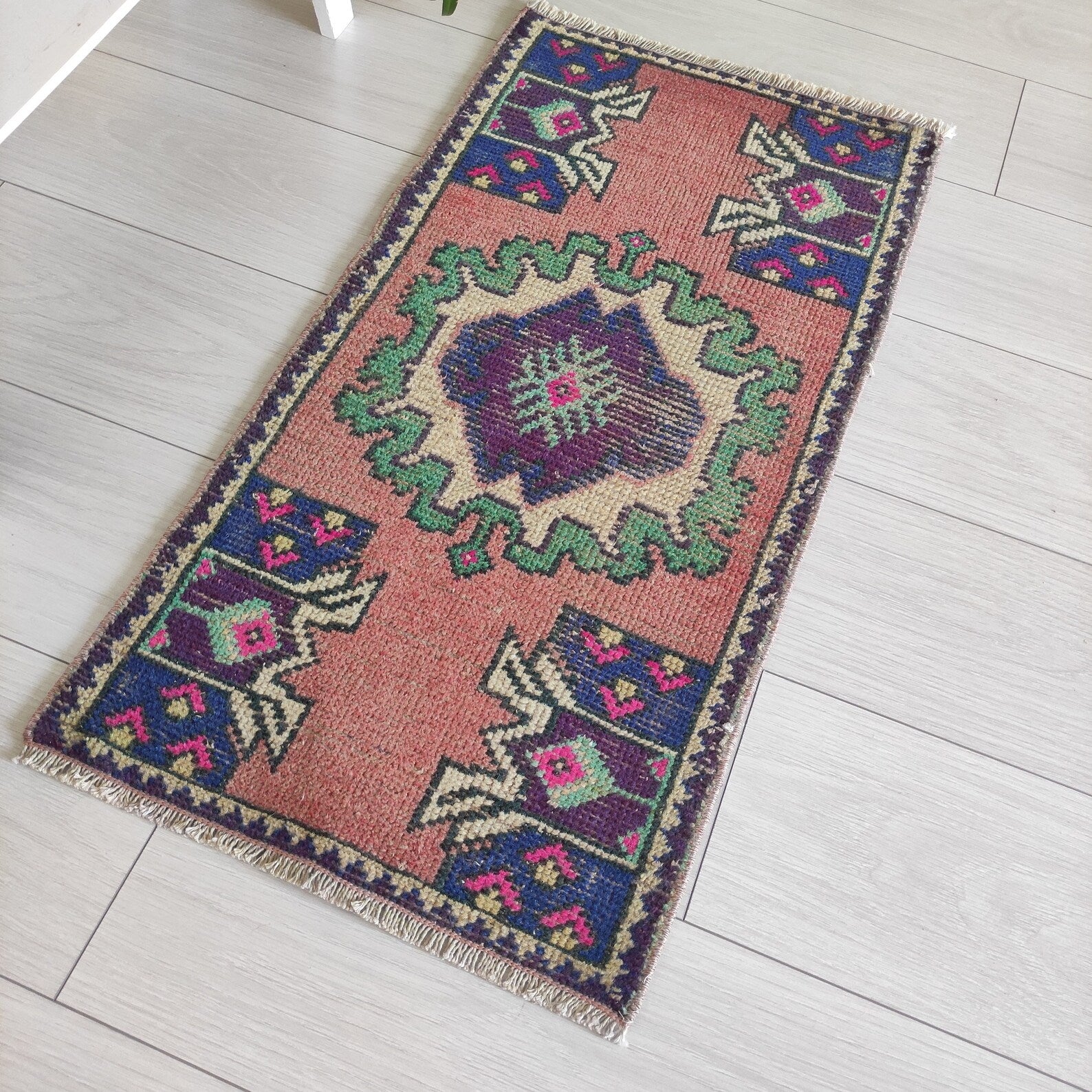 Vintage Turkish Mini Rug 1.5 x 2.9 ft