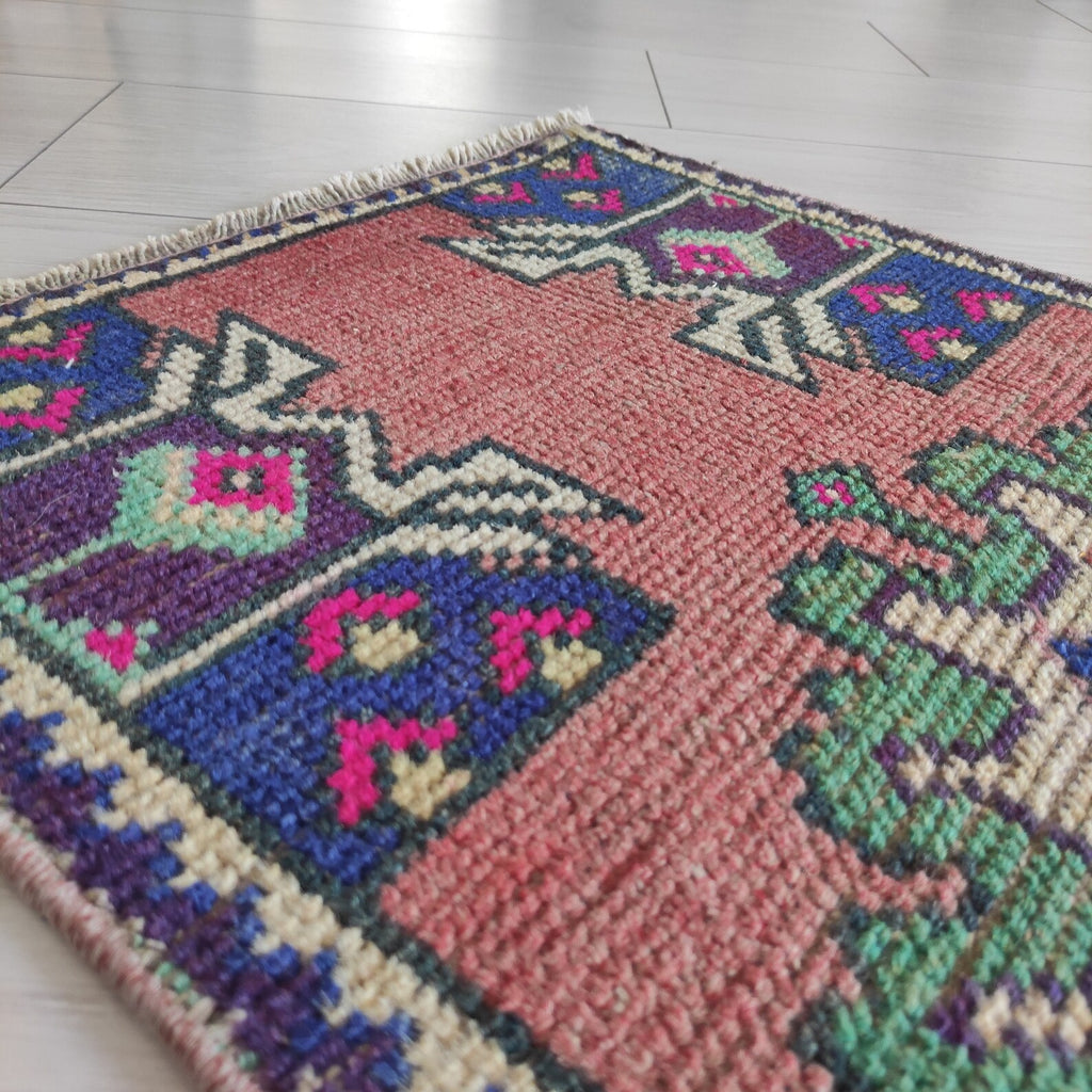 Vintage Turkish Mini Rug 1.5 x 2.9 ft