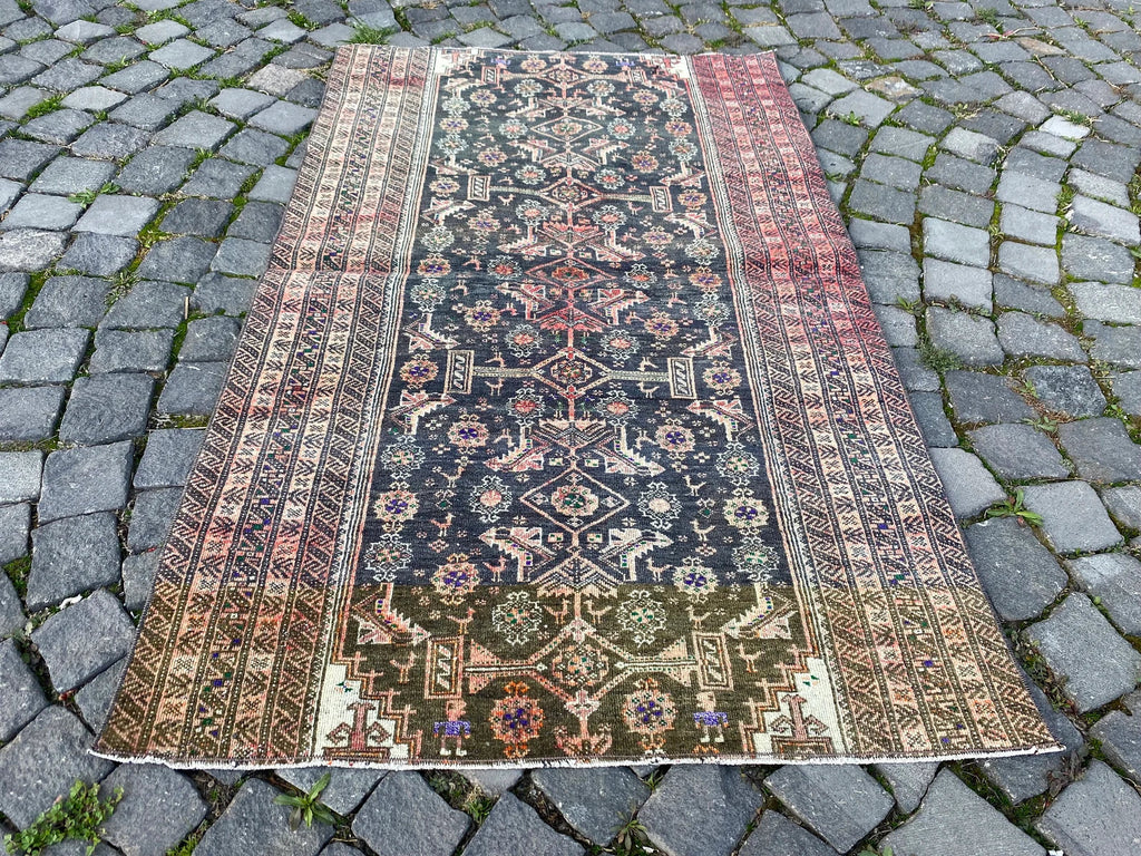 Vintage Turkish Accent Area rug 2.6 x 5.7 ft
