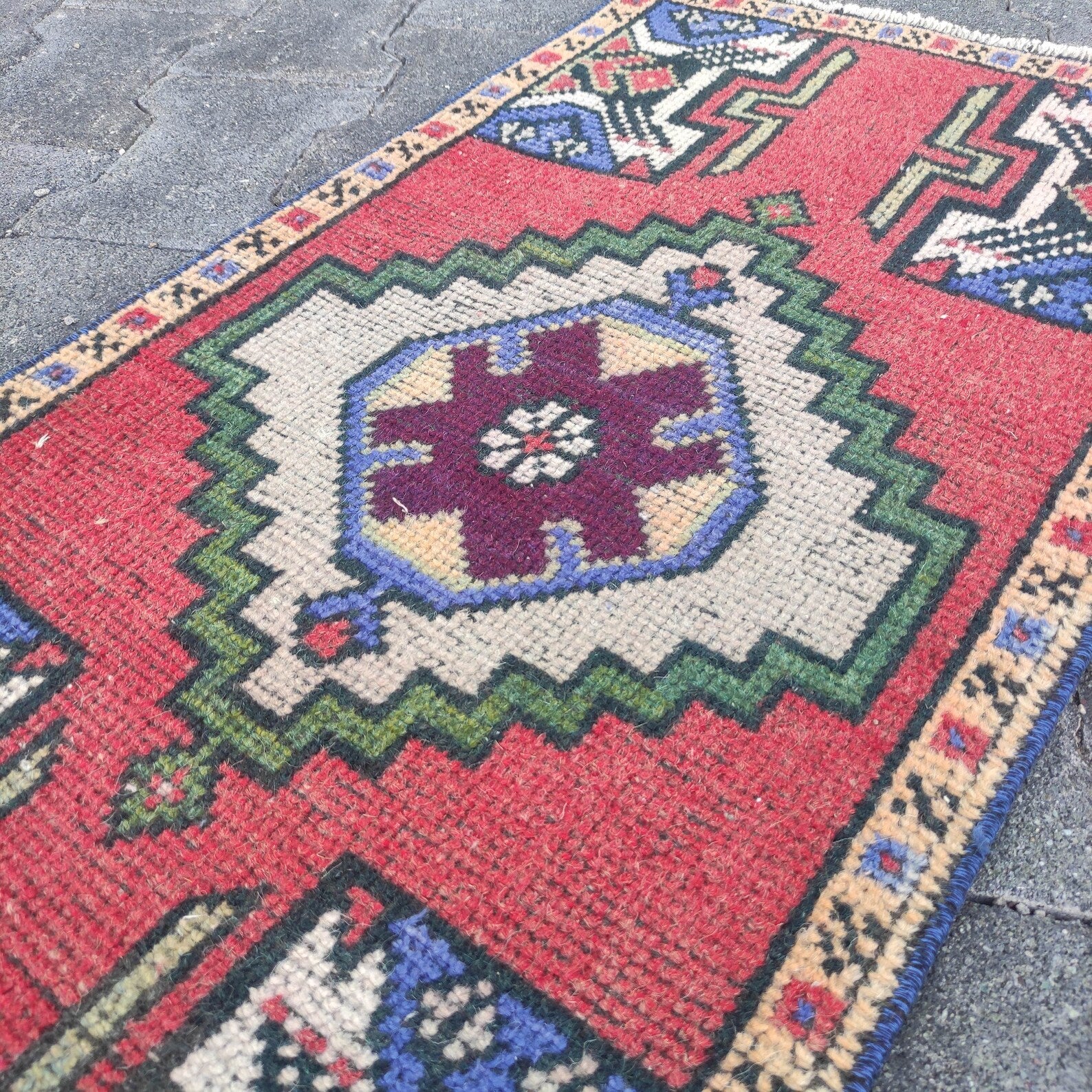 Vintage Turkish Mini Rug 1.5 x 3 ft