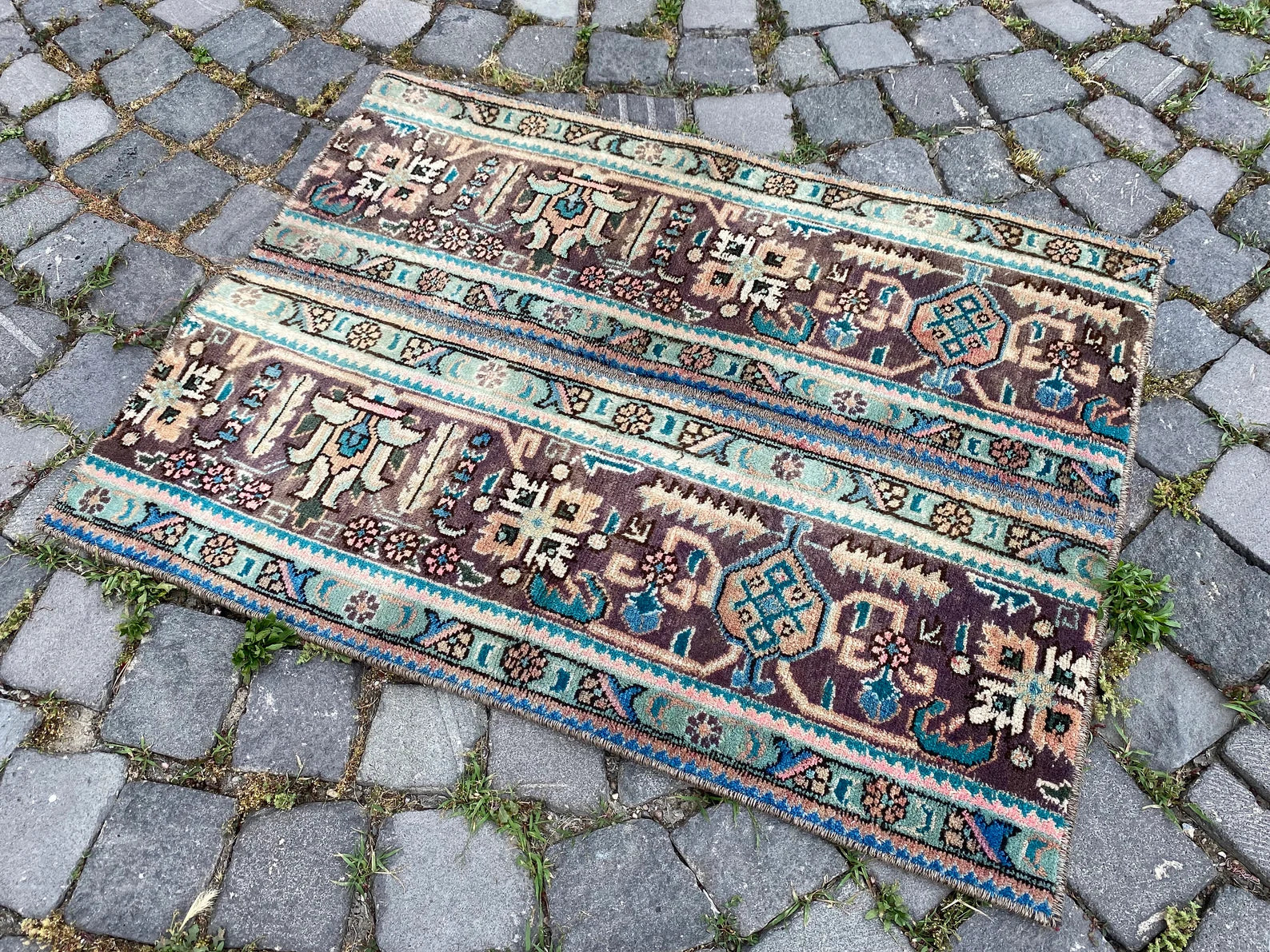 Vintage Turkish Mini Rug 2.1 x 2.5 ft