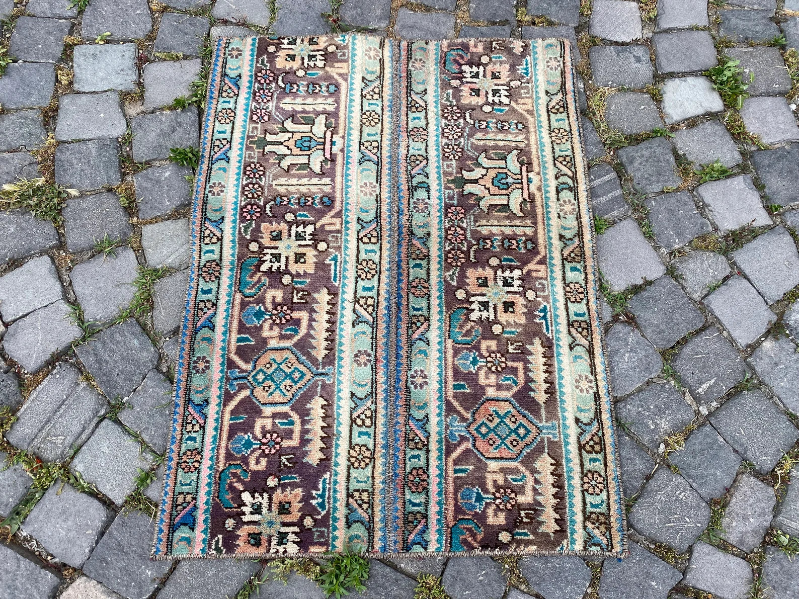 Vintage Turkish Mini Rug 2.1 x 2.5 ft