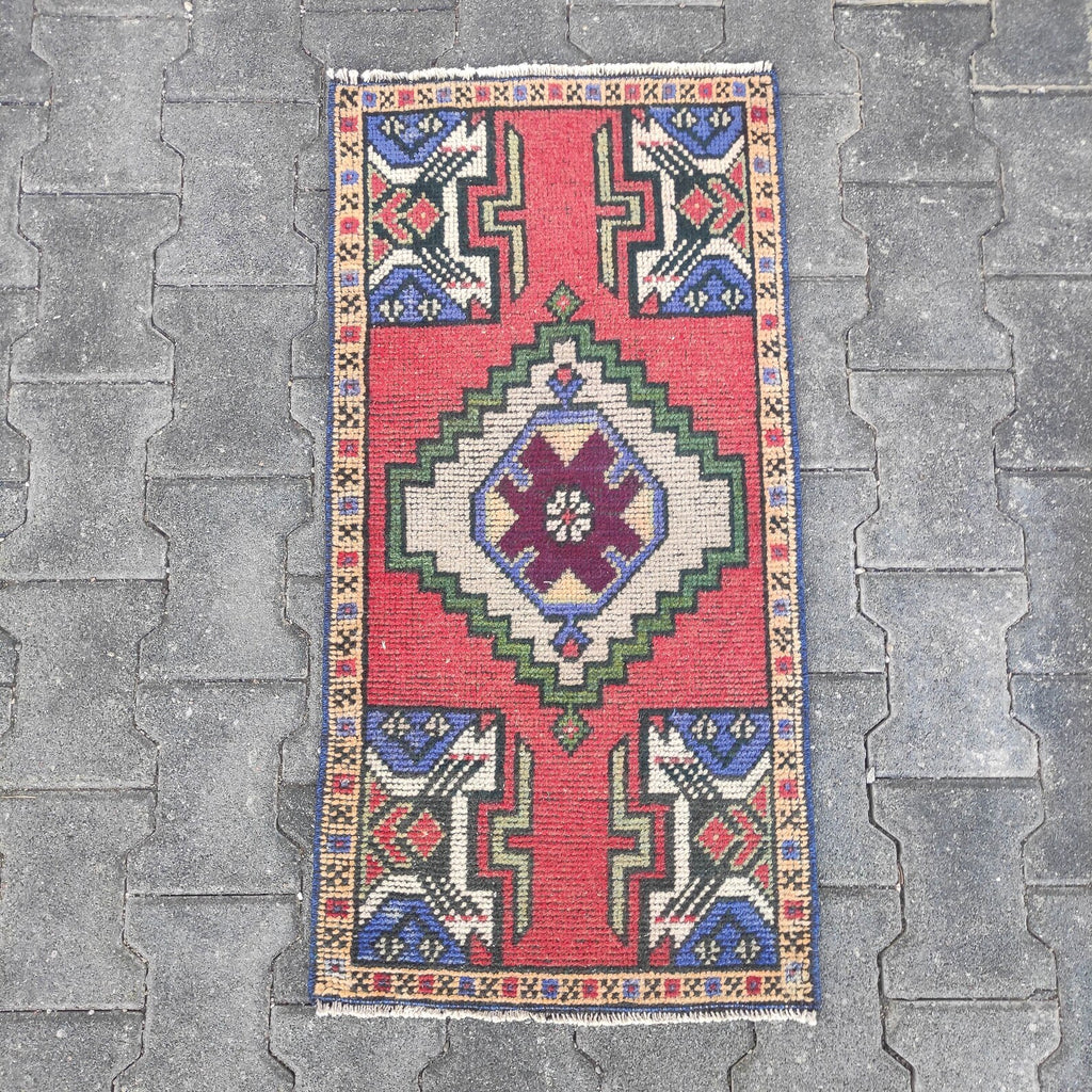 Vintage Turkish Mini Rug 1.5 x 3 ft