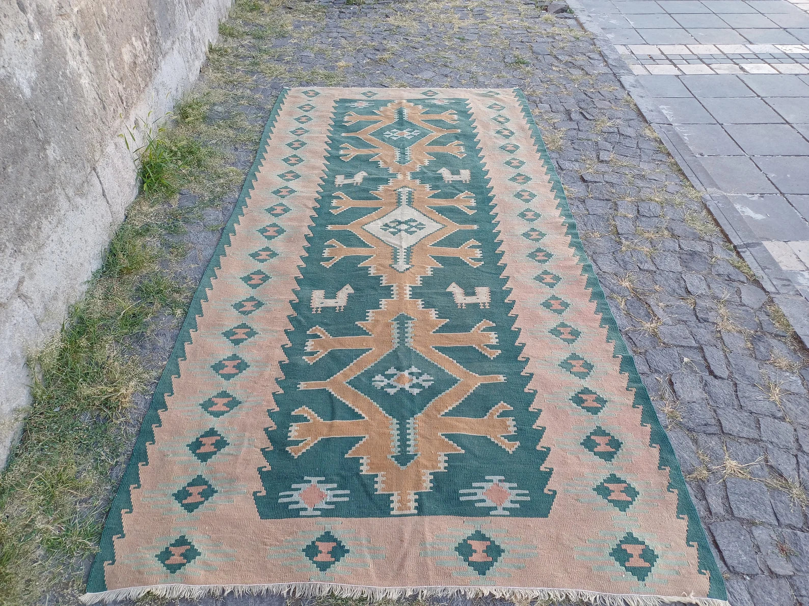 XL Vintage Turkish Accent Area Rug 4.7 x 9.6 ft