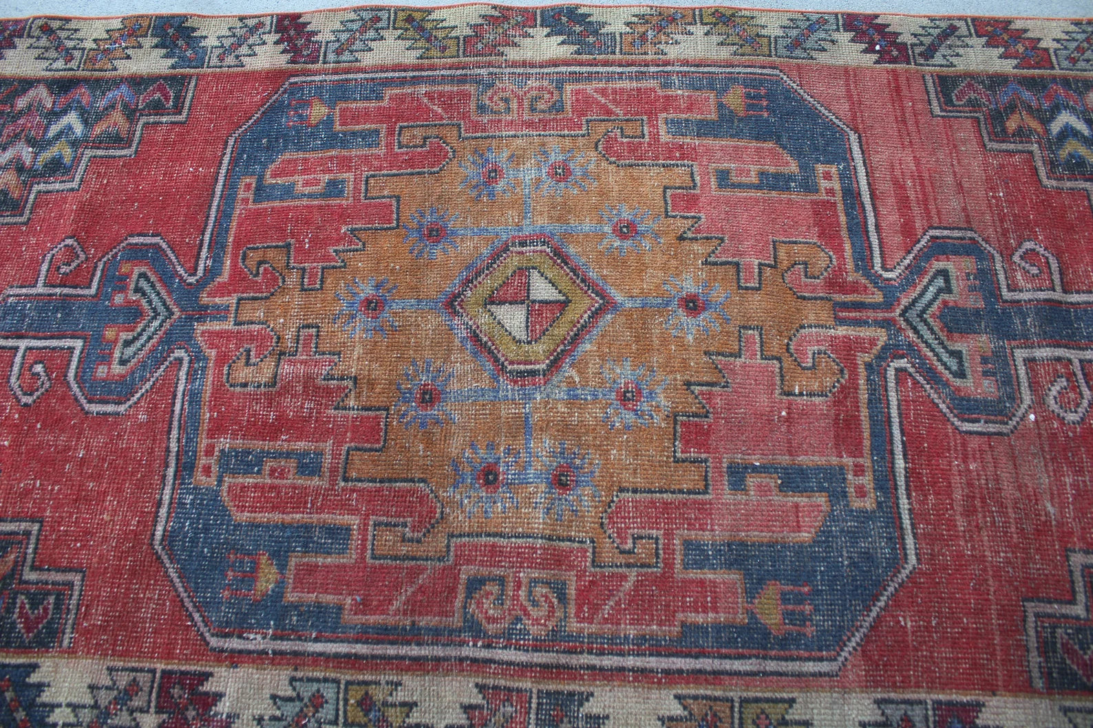 Vintage Turkish Accent Area rug 4.1 x 8.4 ft