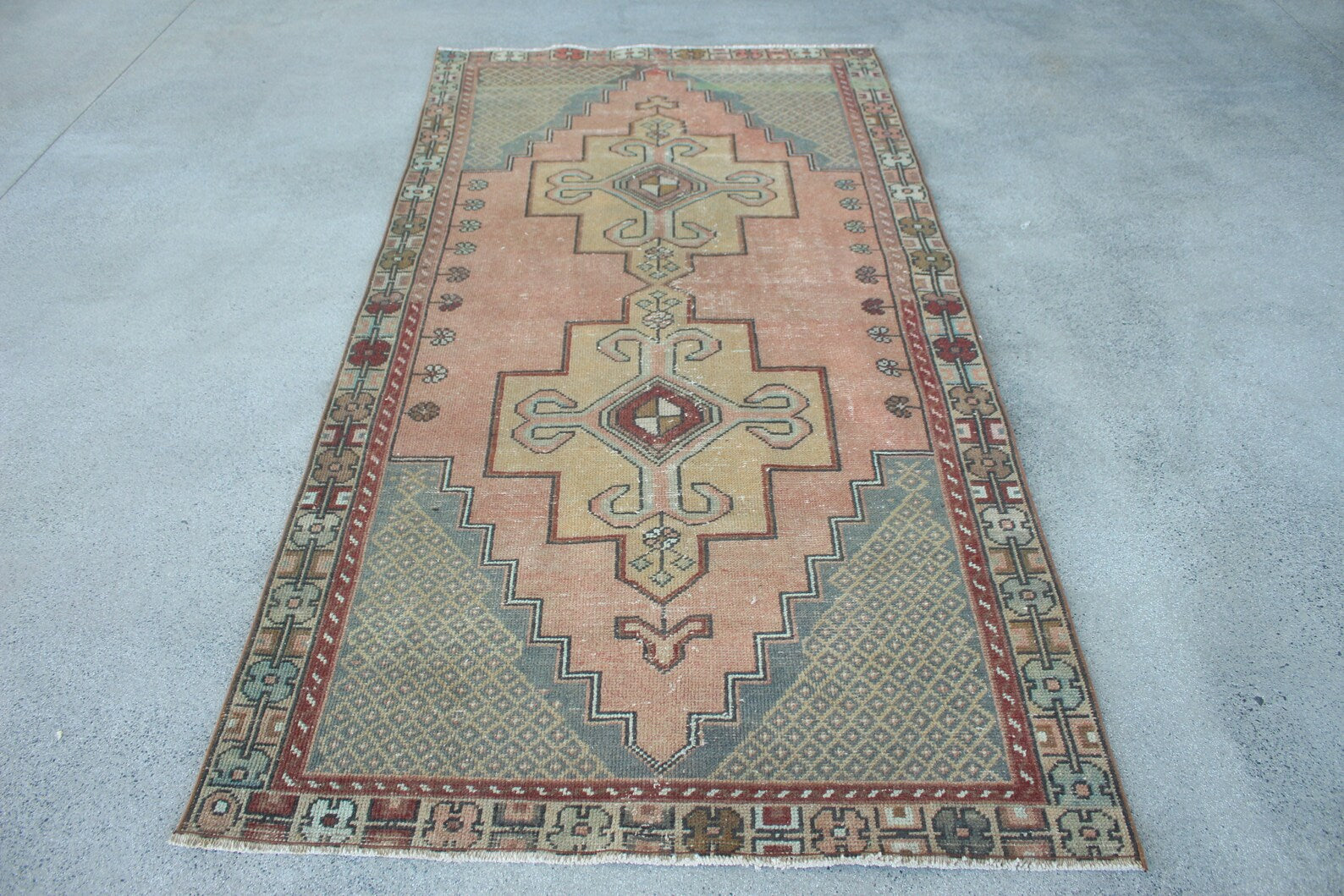 Vintage Turkish Accent Area rug 4 x 8.1 ft