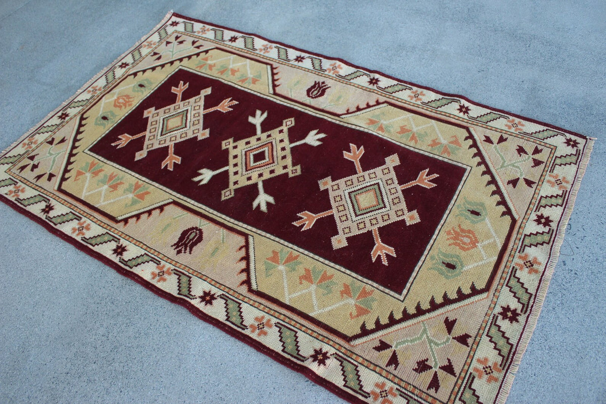Vintage Turkish Accent Area rug 3.7 x 5.8 ft