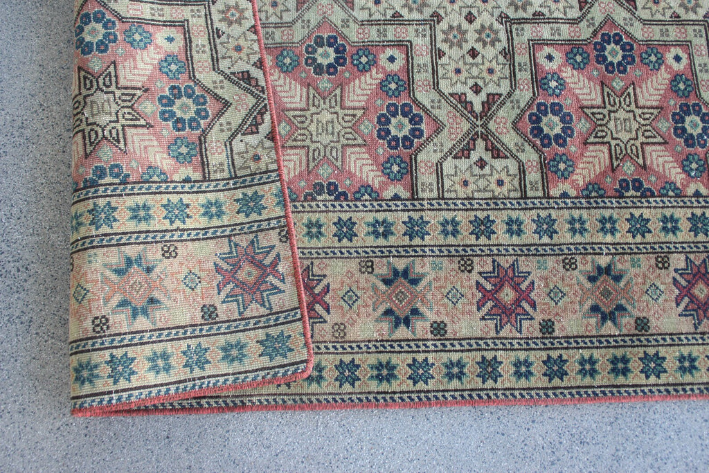 Vintage Turkish Accent Area rug 3.8 x 4.8 ft