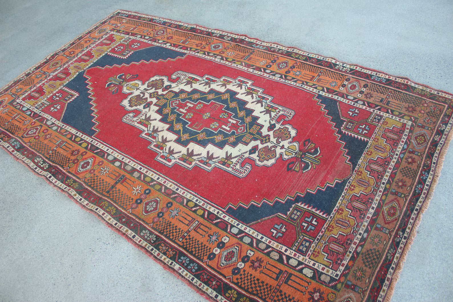 XL Vintage Turkish Accent Area Rug 4.8 x 8.4 ft