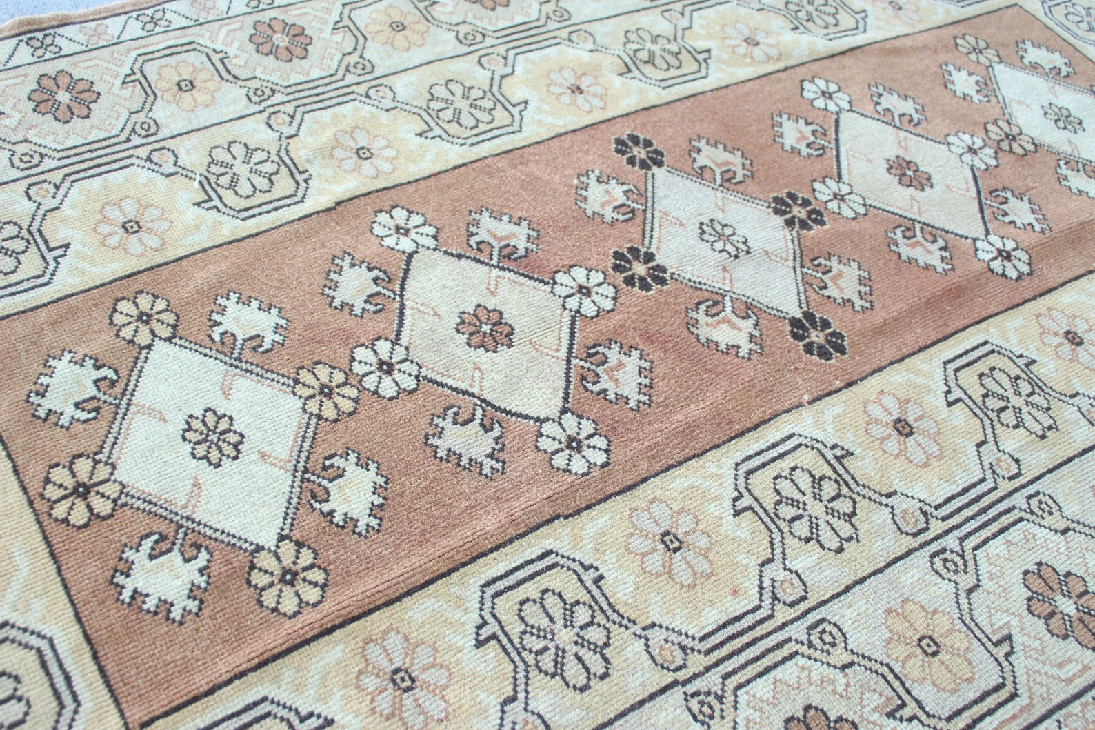 Vintage Turkish Runner Rug 3.9 x  6.3 ft