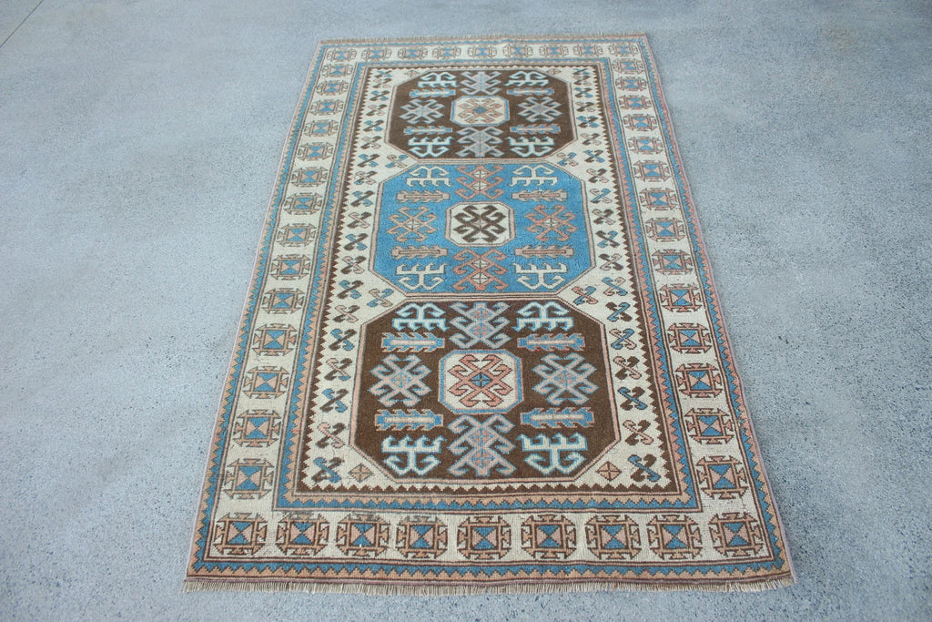 Vintage Turkish Accent Area rug 3.4 x 5.6 ft