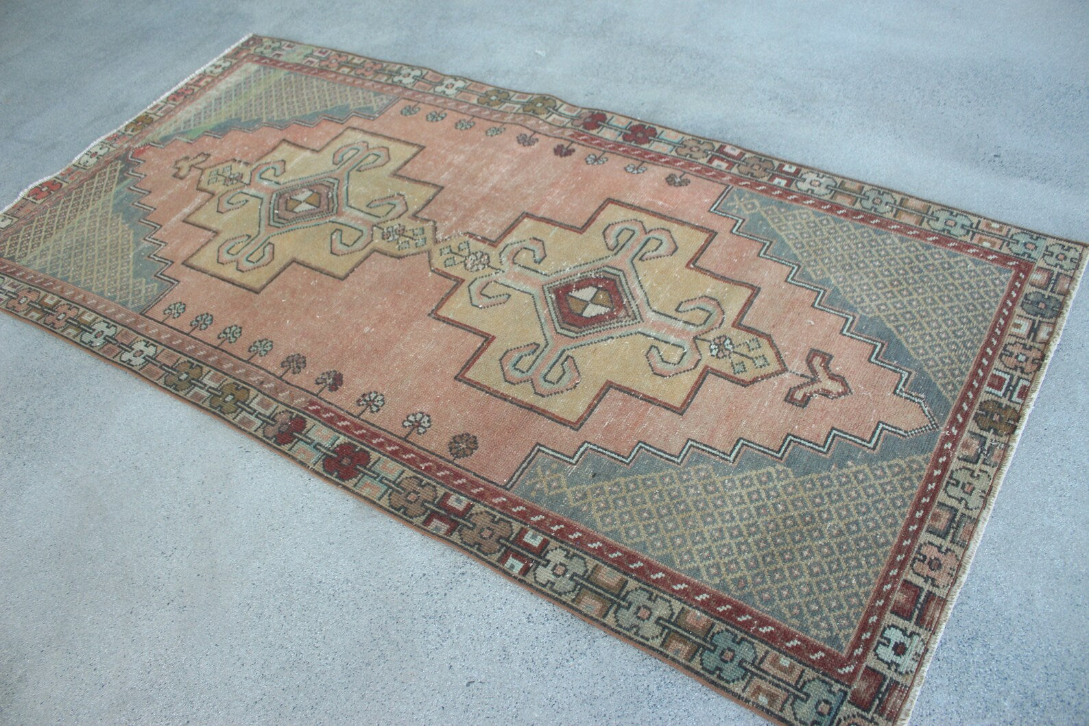Vintage Turkish Accent Area rug 4 x 8.1 ft