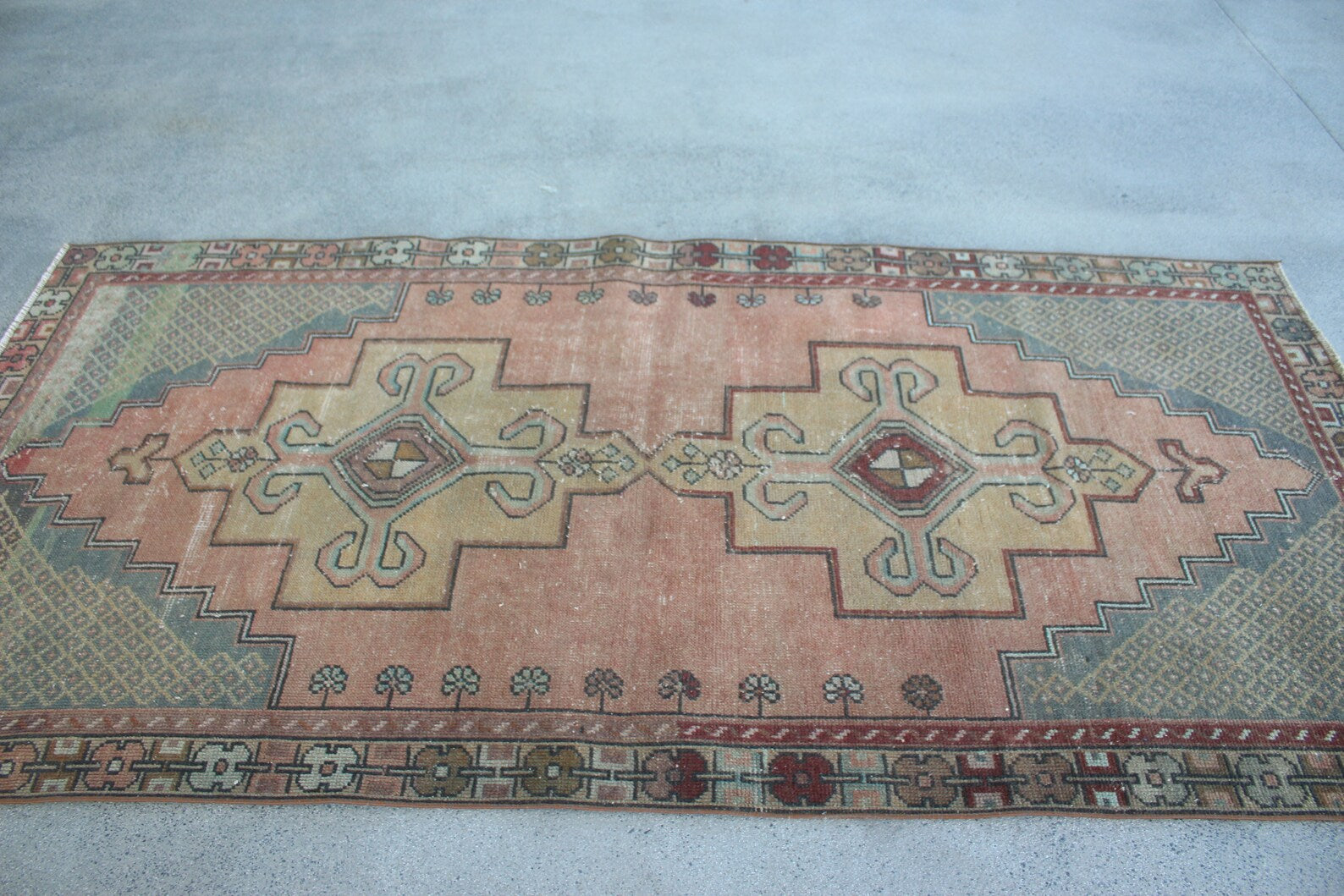 Vintage Turkish Accent Area rug 4 x 8.1 ft
