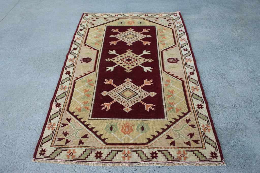 Vintage Turkish Accent Area rug 3.7 x 5.8 ft