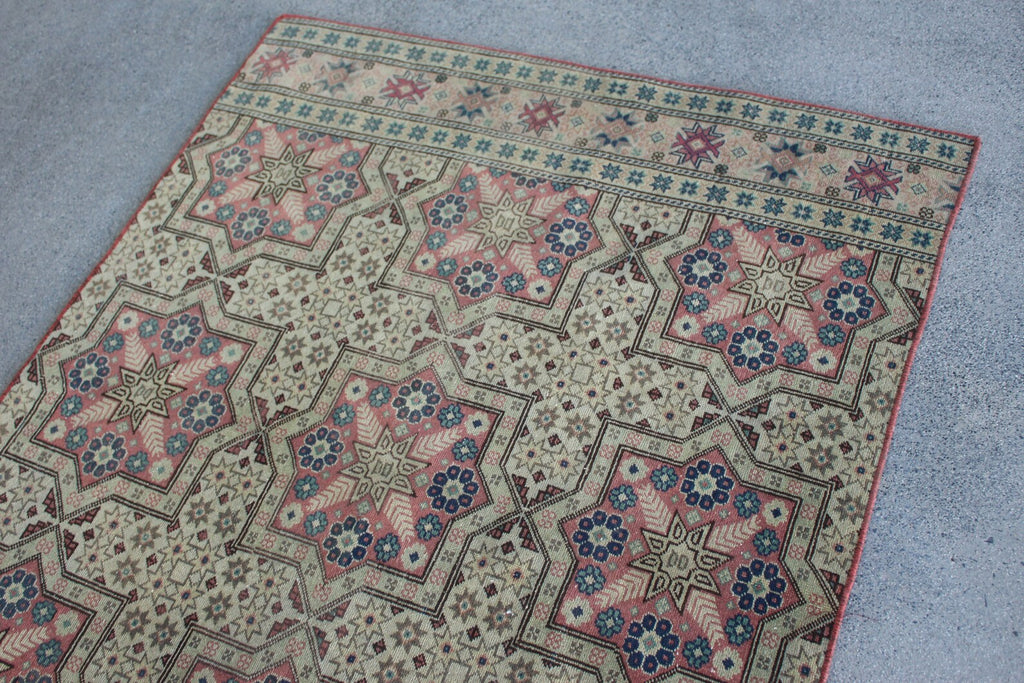 Vintage Turkish Accent Area rug 3.8 x 4.8 ft