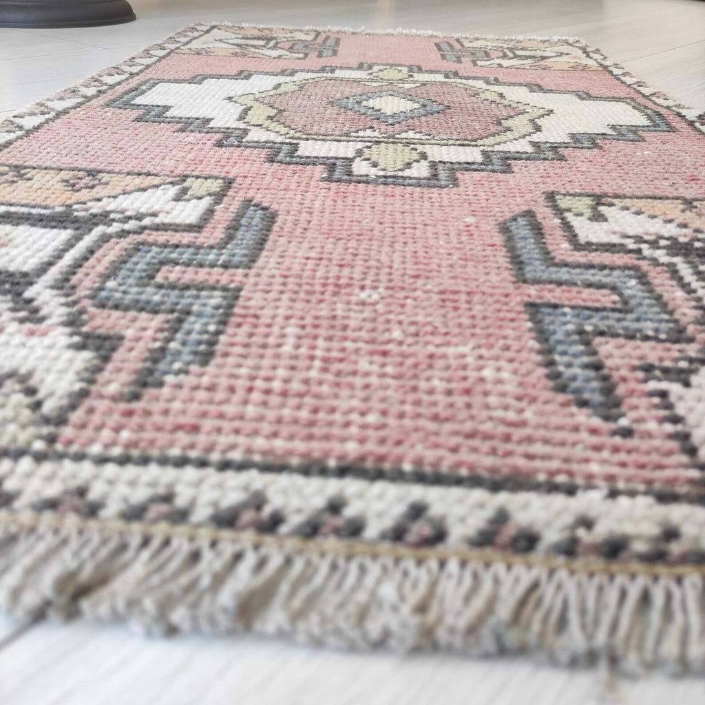 Vintage Turkish Mini Rug 1.5 x 2.8 ft