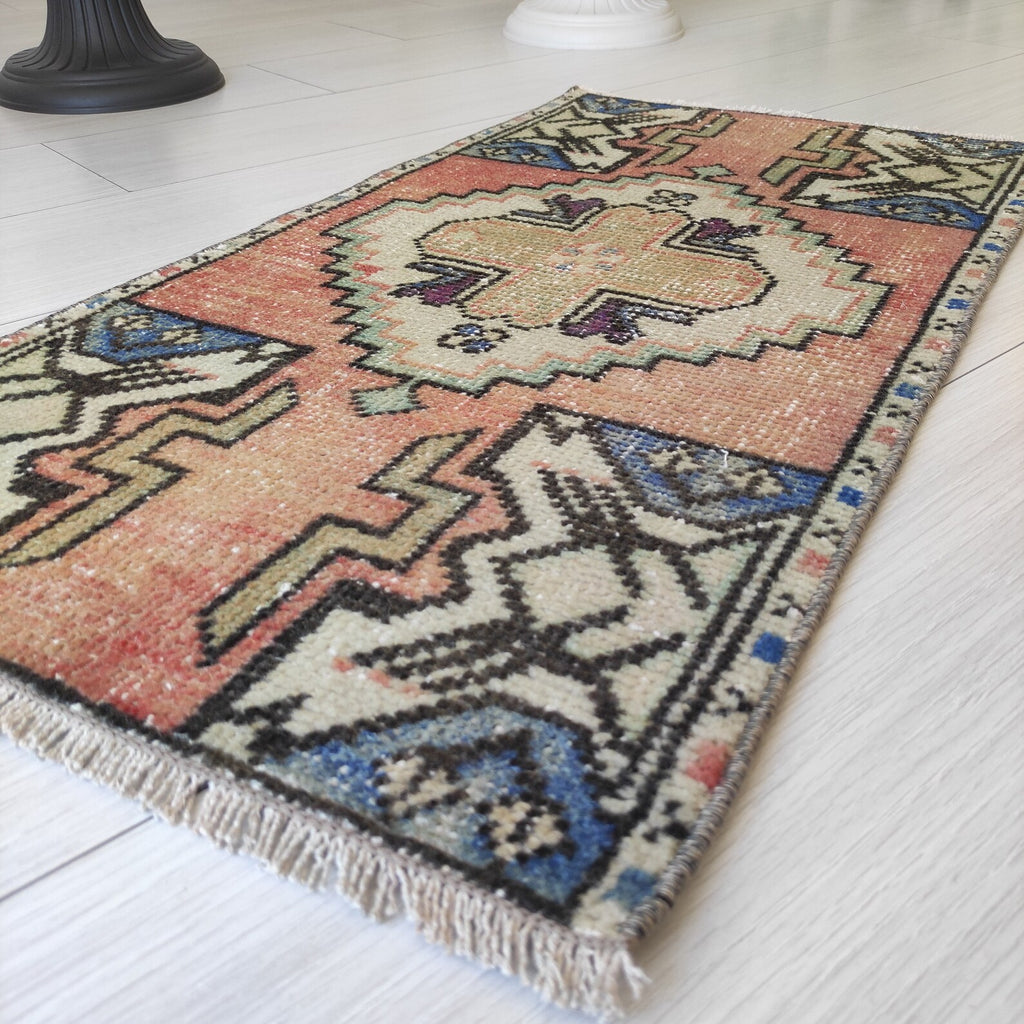 Vintage Turkish Mini Rug 1.5 x 2.9 ft
