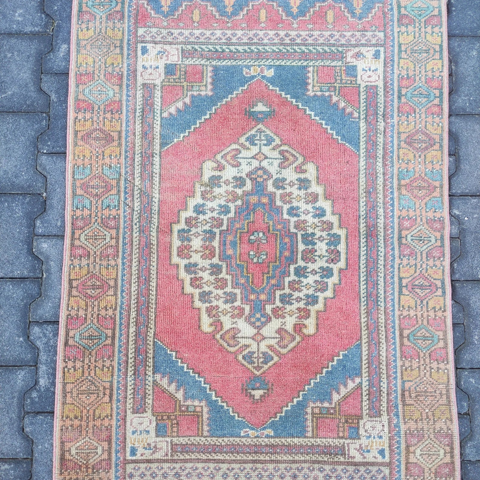 Vintage Turkish Accent Area rug 3 x 5 ft
