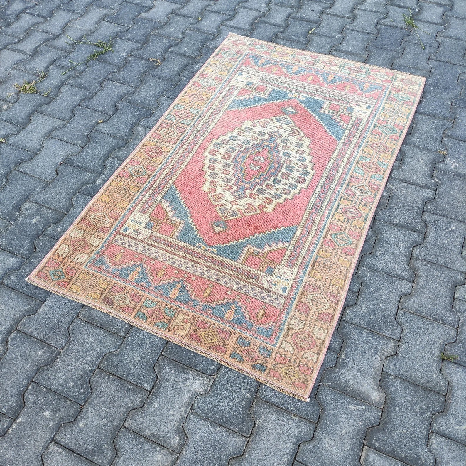 Vintage Turkish Accent Area rug 3 x 5 ft