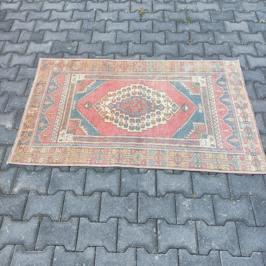 Vintage Turkish Accent Area rug 3 x 5 ft