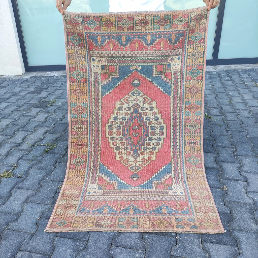 Vintage Turkish Accent Area rug 3 x 5 ft