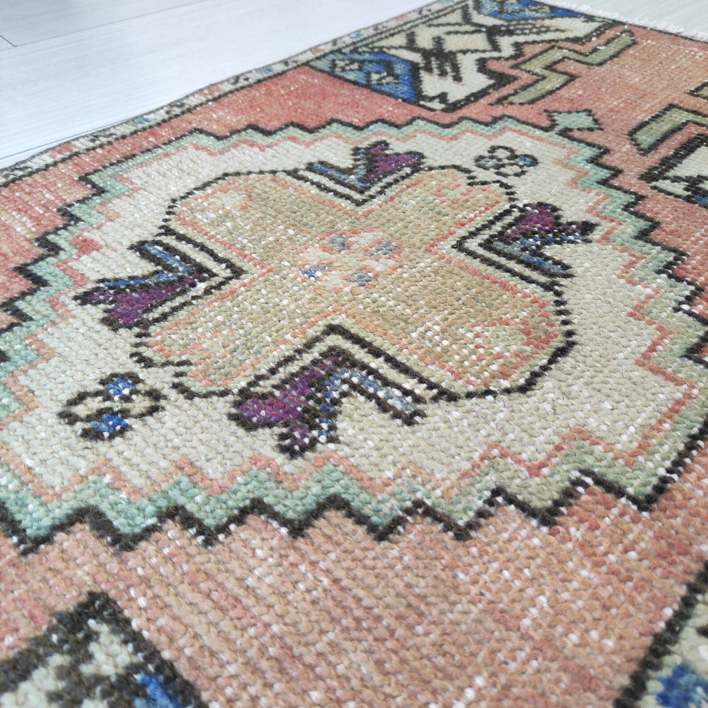 Vintage Turkish Mini Rug 1.5 x 2.9 ft
