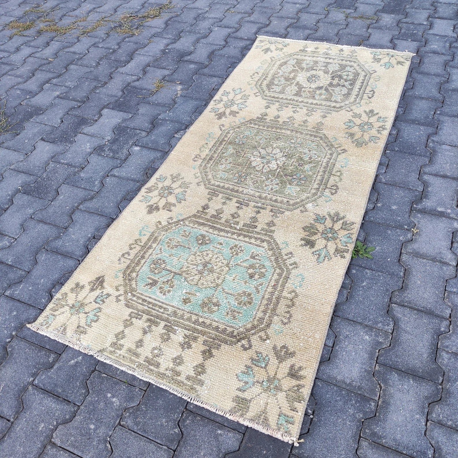 Vintage Turkish Runner Rug 2.6 x 6.4 ft