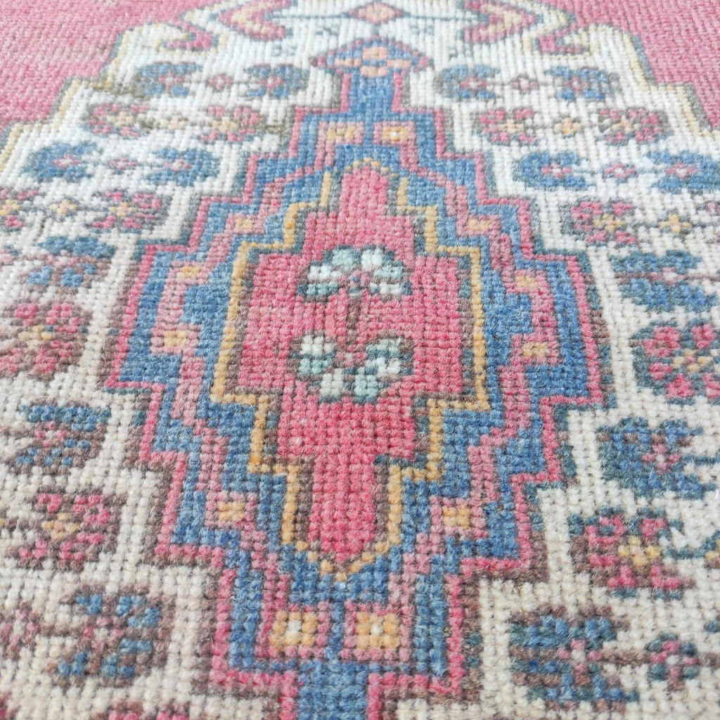 Vintage Turkish Accent Area rug 3 x 5 ft
