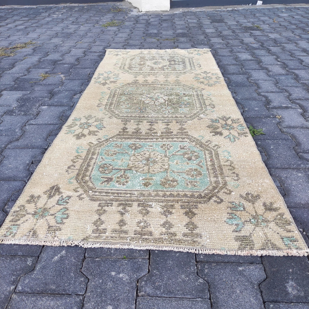 Vintage Turkish Runner Rug 2.6 x 6.4 ft