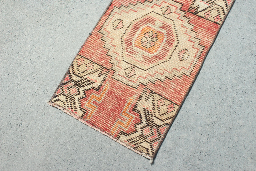 Vintage Turkish Mini Rug 1.4 x 2.7 ft