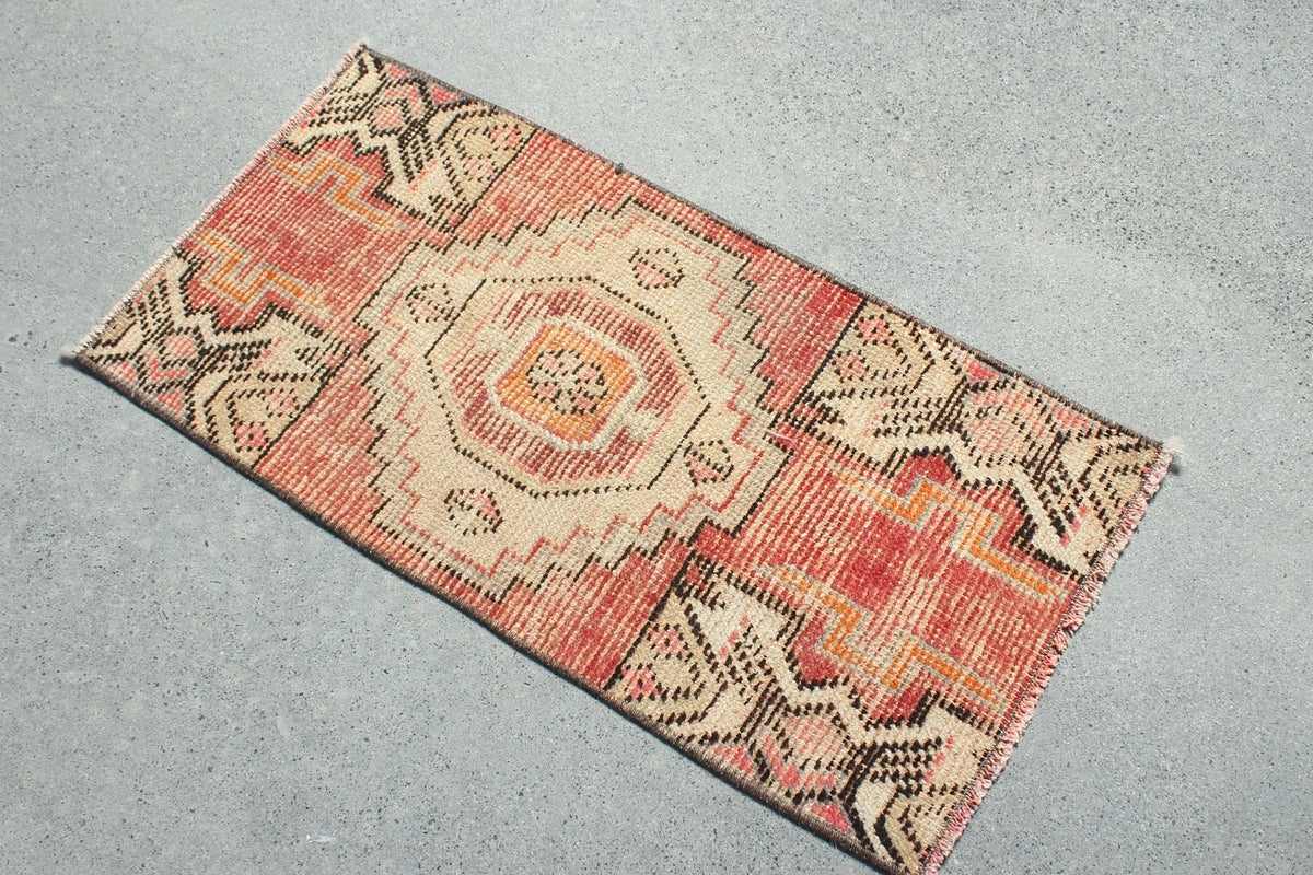 Vintage Turkish Mini Rug 1.4 x 2.7 ft
