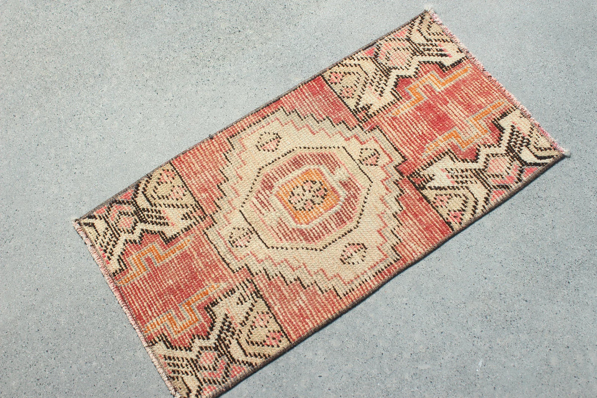 Vintage Turkish Mini Rug 1.4 x 2.7 ft
