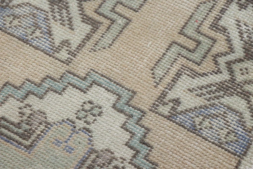 Vintage Turkish Mini Rug 1.5 x 2.8 ft