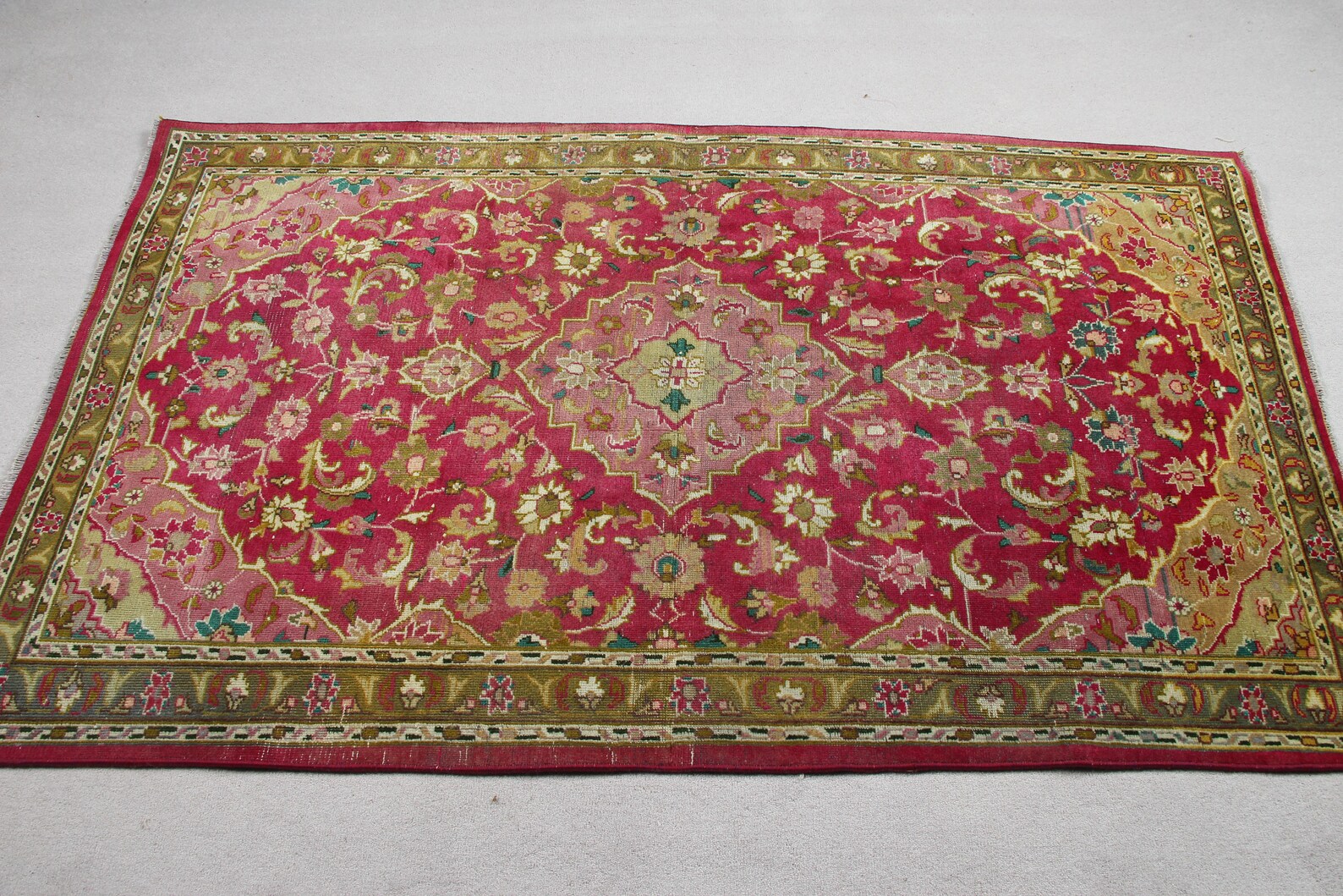 Vintage Turkish Accent Area rug 3.4 x 6 ft
