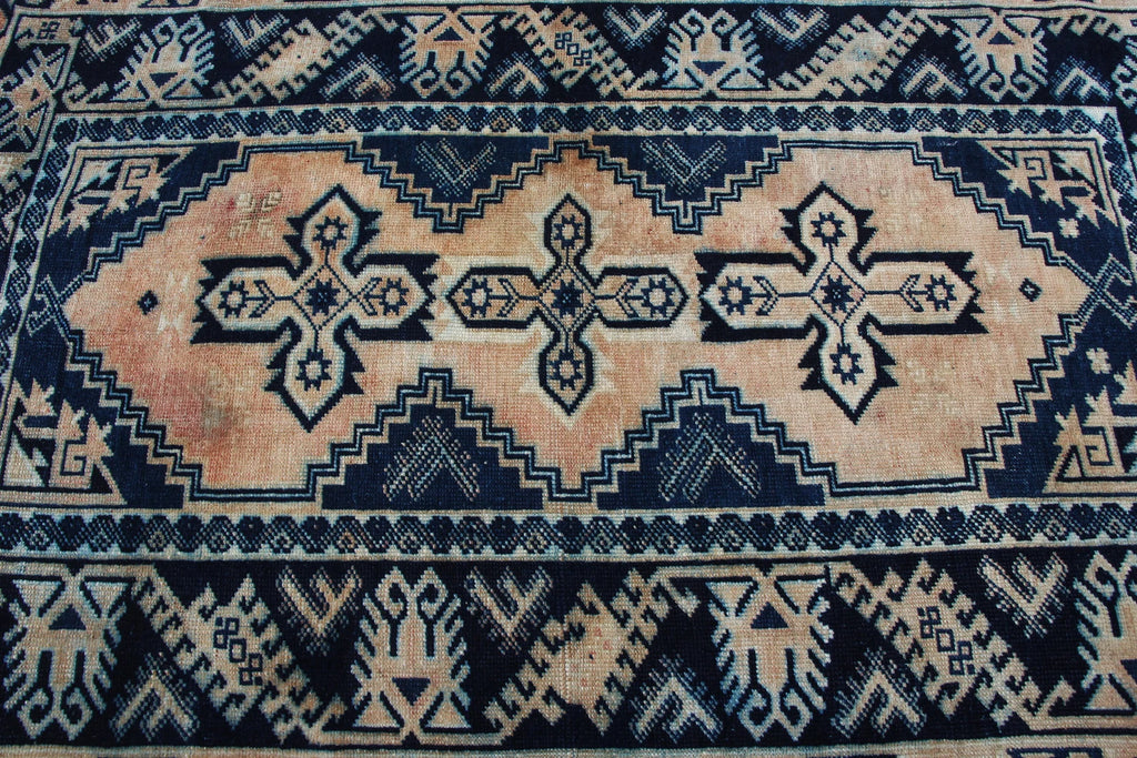 Vintage Turkish Accent Area rug 3.9 x 6.2 ft