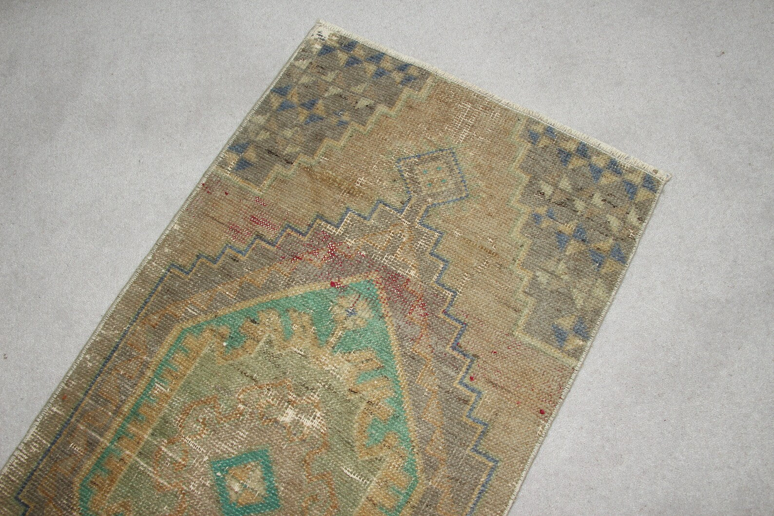 Vintage Turkish Mini Rug 1.5 x 3.2 ft