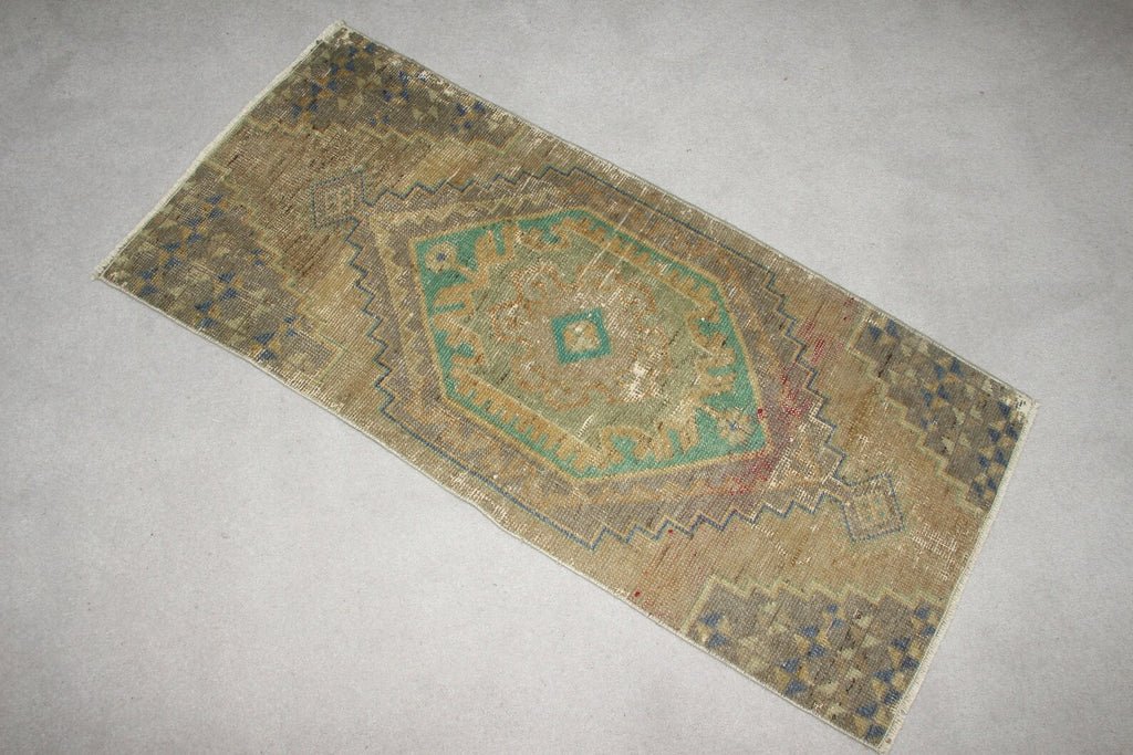 Vintage Turkish Mini Rug 1.5 x 3.2 ft