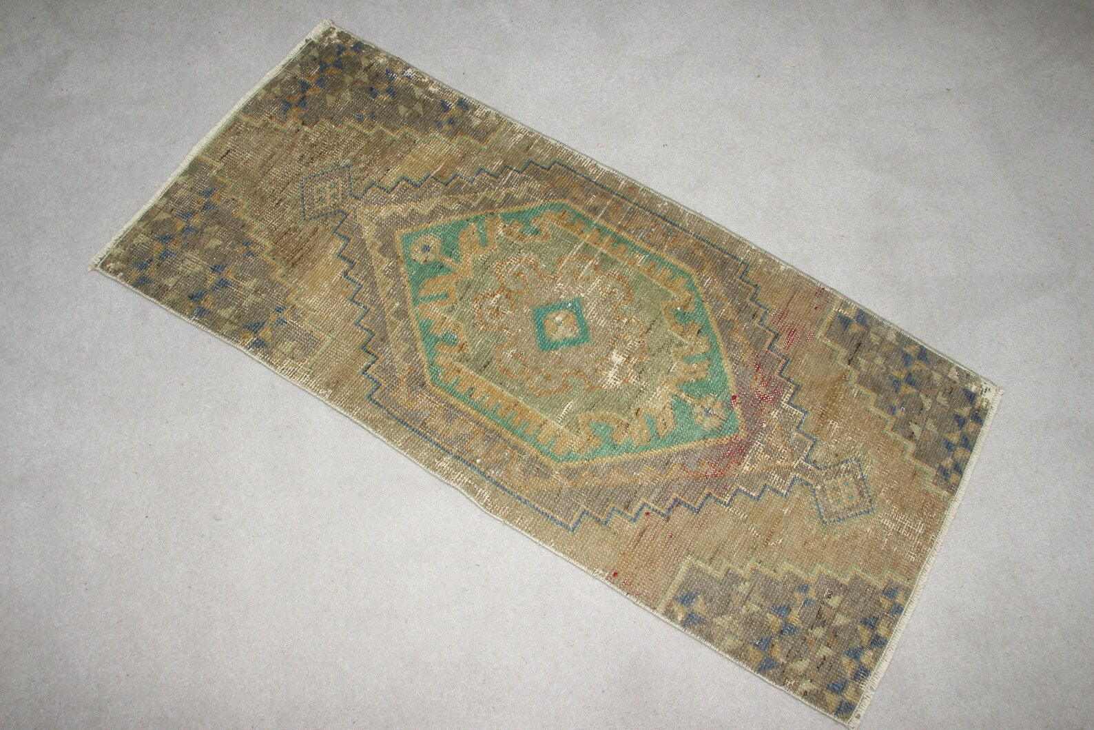 Vintage Turkish Mini Rug 1.5 x 3.2 ft