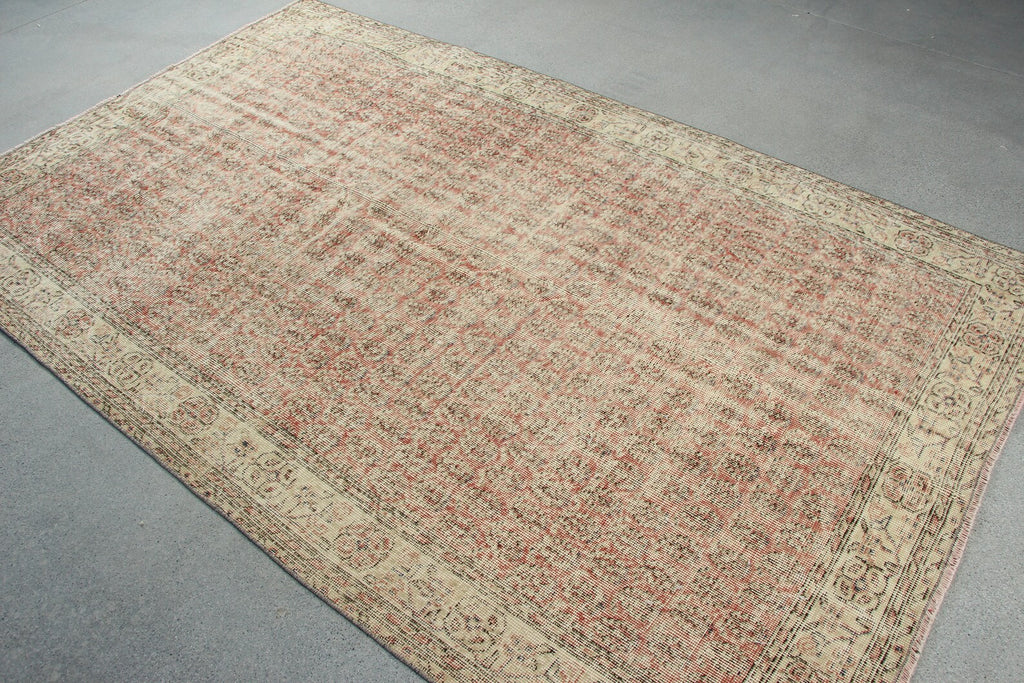 XL Vintage Turkish Accent Area rug 5.2 x 8.5 ft