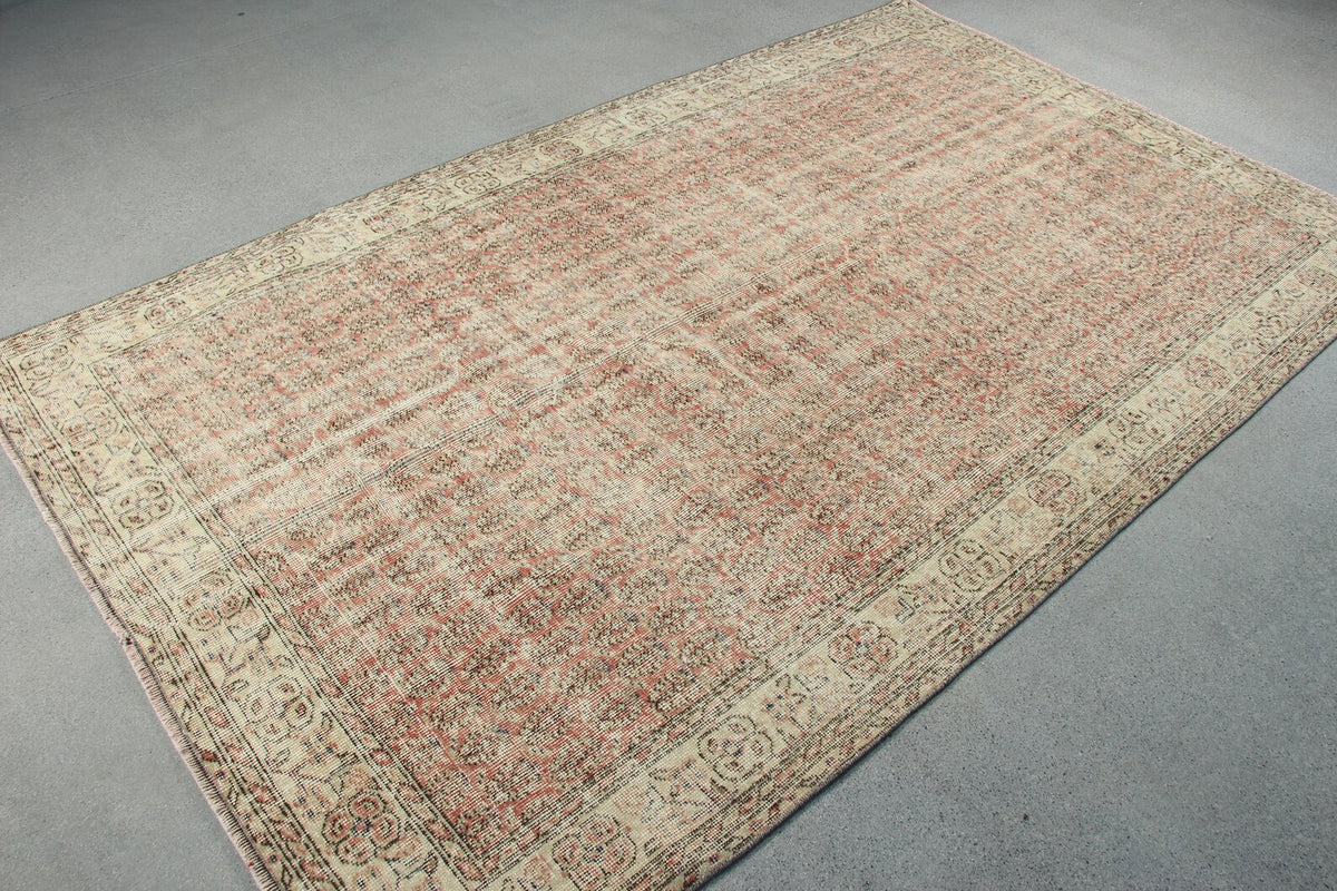 XL Vintage Turkish Accent Area rug 5.2 x 8.5 ft