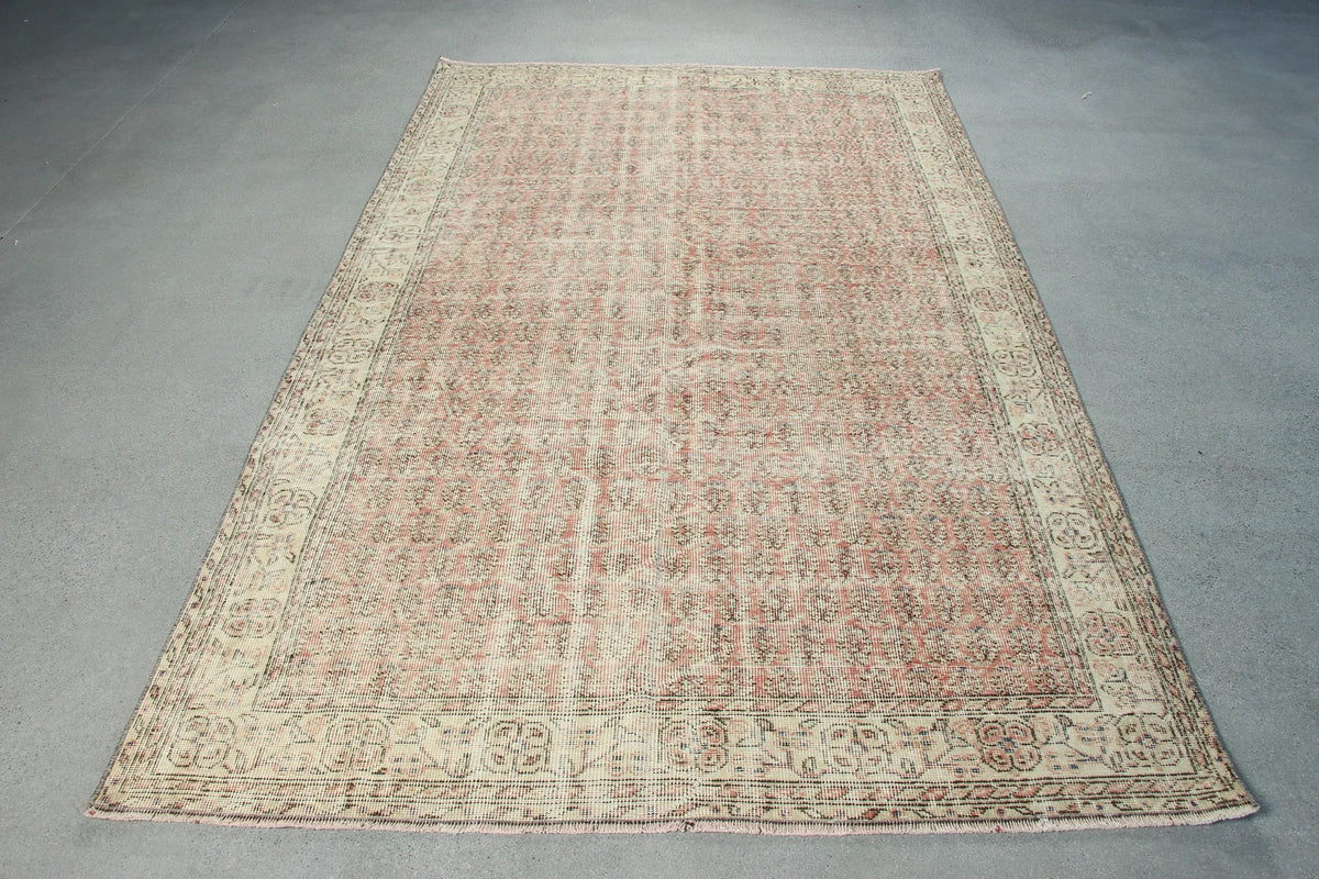 XL Vintage Turkish Accent Area rug 5.2 x 8.5 ft