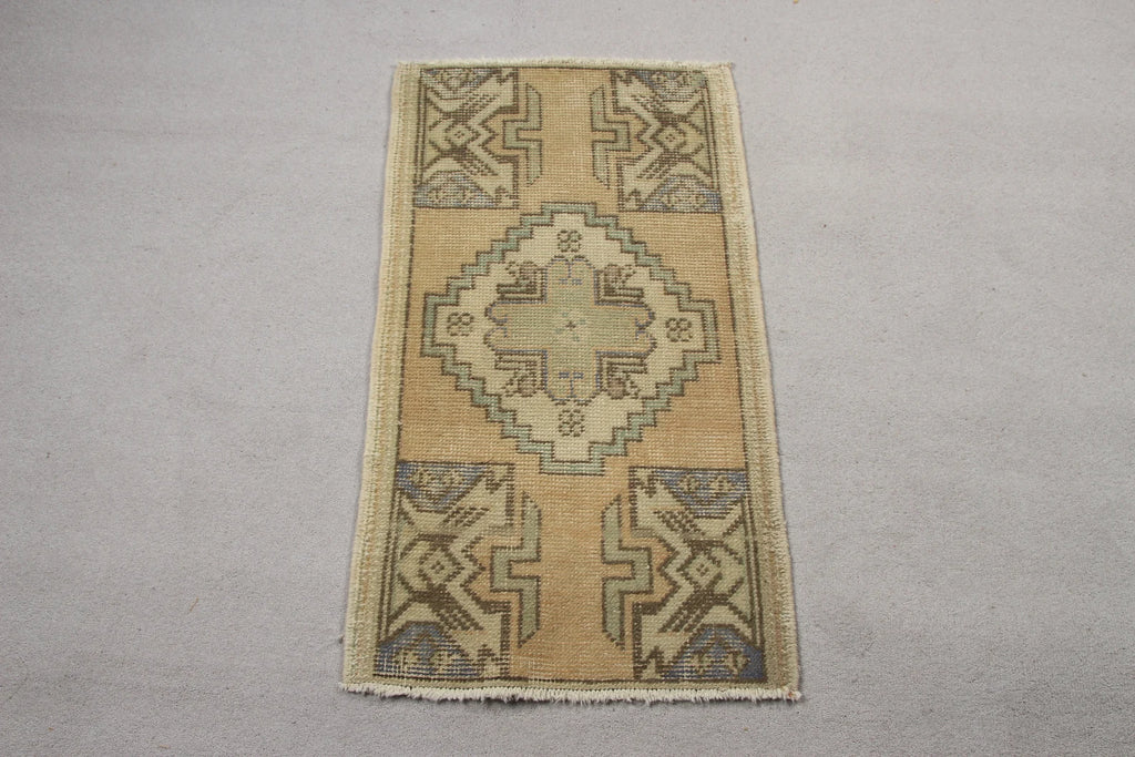 Vintage Turkish Mini Rug 1.5 x 2.8 ft