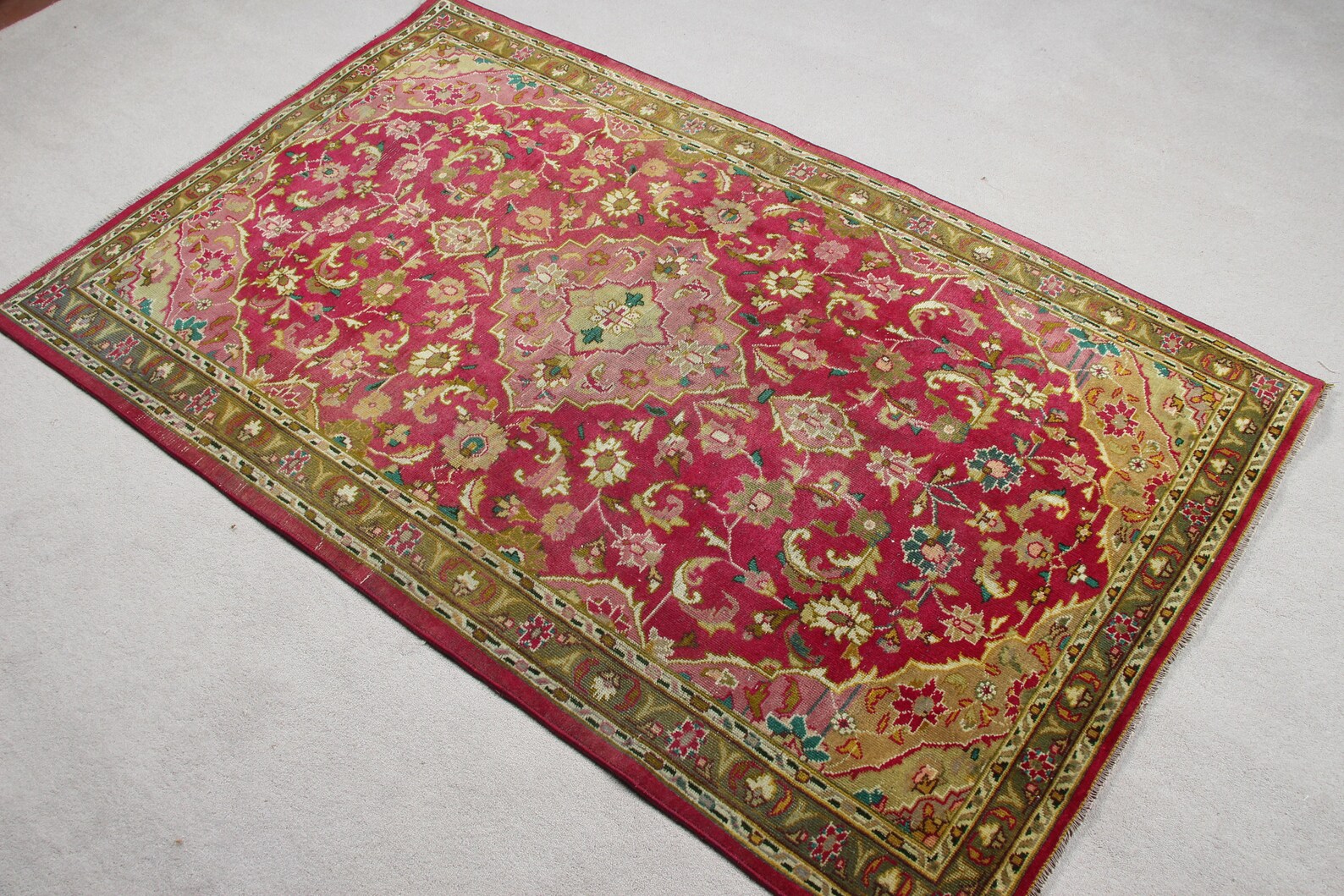 Vintage Turkish Accent Area rug 3.4 x 6 ft