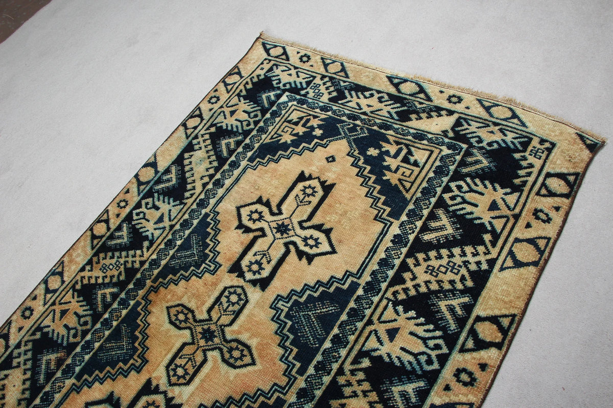 Vintage Turkish Accent Area rug 3.9 x 6.2 ft