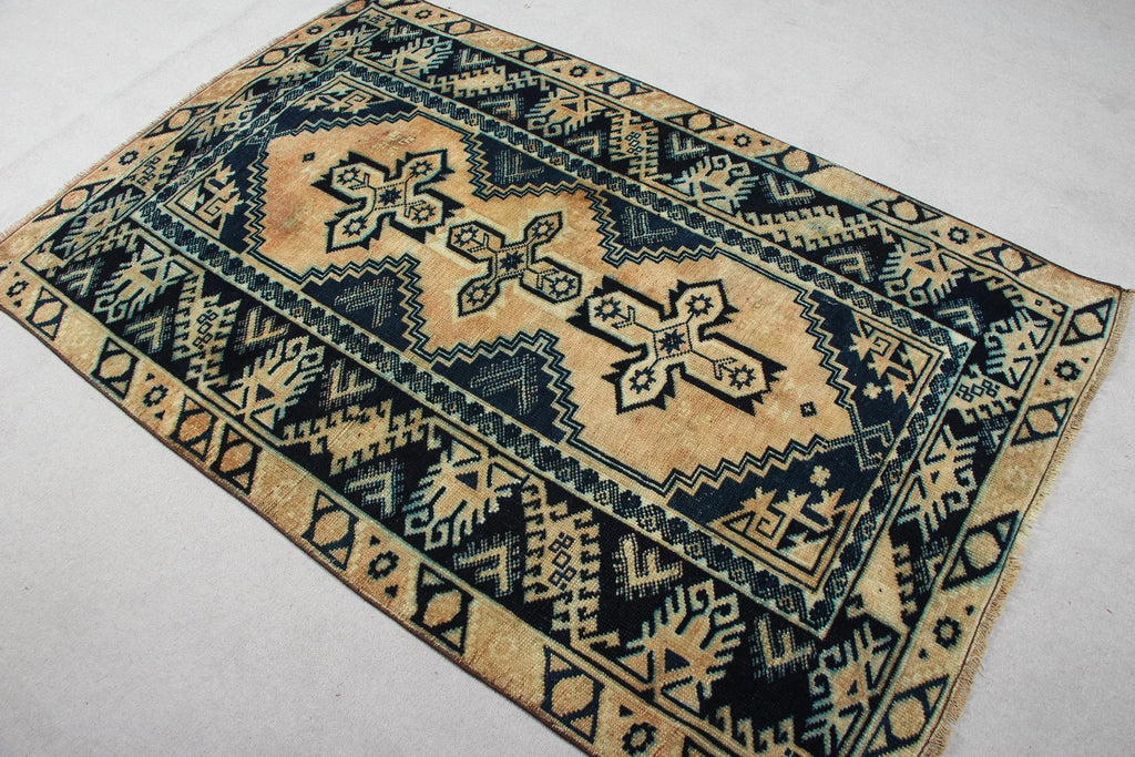 Vintage Turkish Accent Area rug 3.9 x 6.2 ft