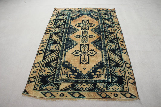 Vintage Turkish Accent Area rug 3.9 x 6.2 ft