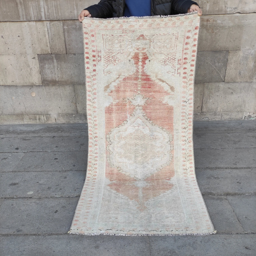 Vintage Turkish Accent Area rug 2.5 x 5.3 ft
