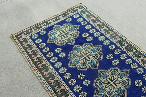 Vintage Turkish Accent Area rug 2.9 x 6.2 ft
